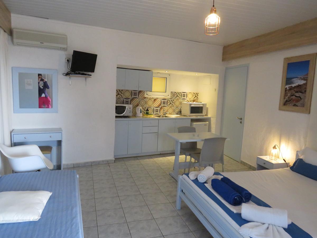 Blue Beach Villas Apartments Stavros  Exterior photo